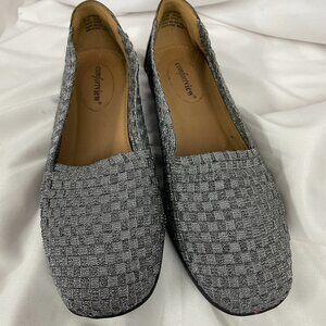Comfortview Women's silver and grey Bethany Flats size 9 1/2